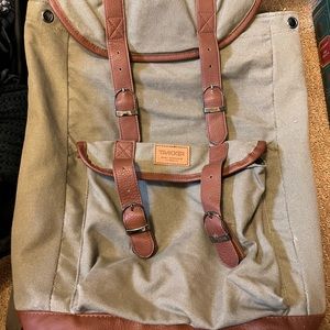 Tracker Green Backpack